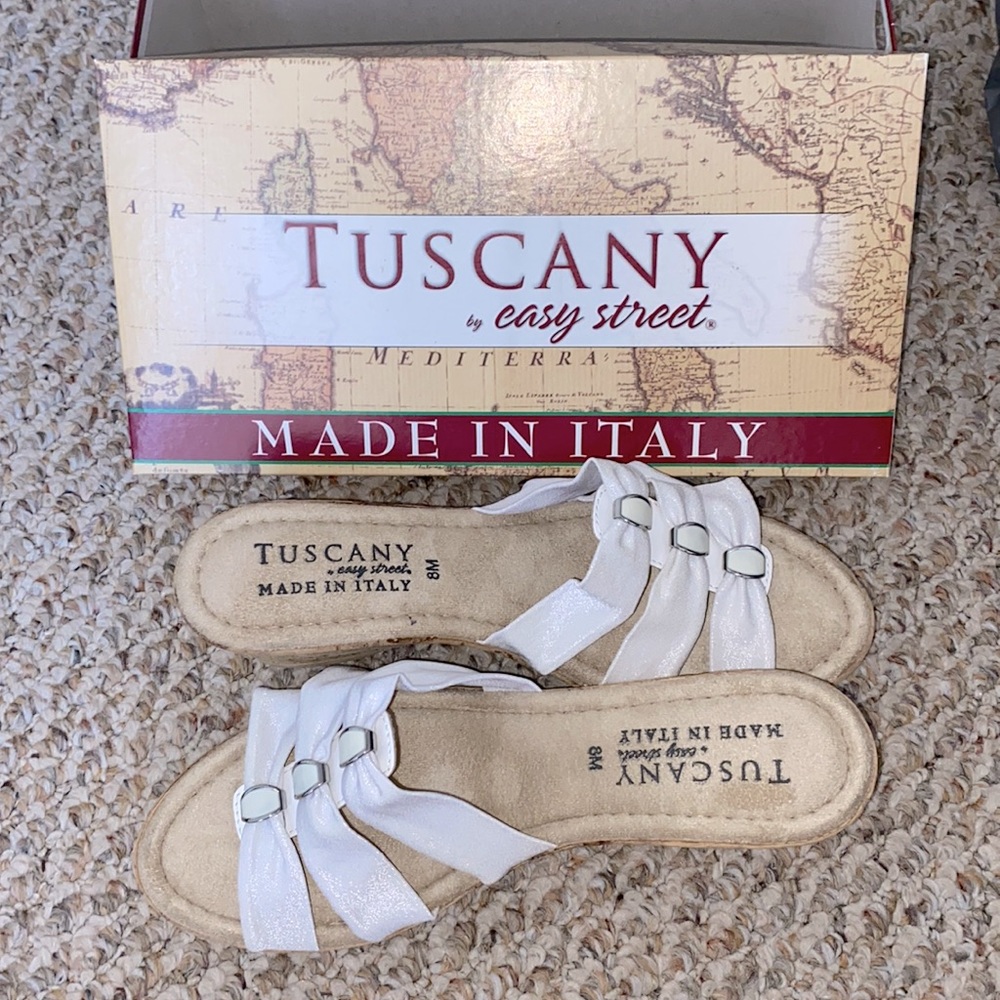 Tuscany by Easy Street Sandals